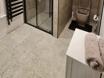 Bathroom 5 by Beyty
